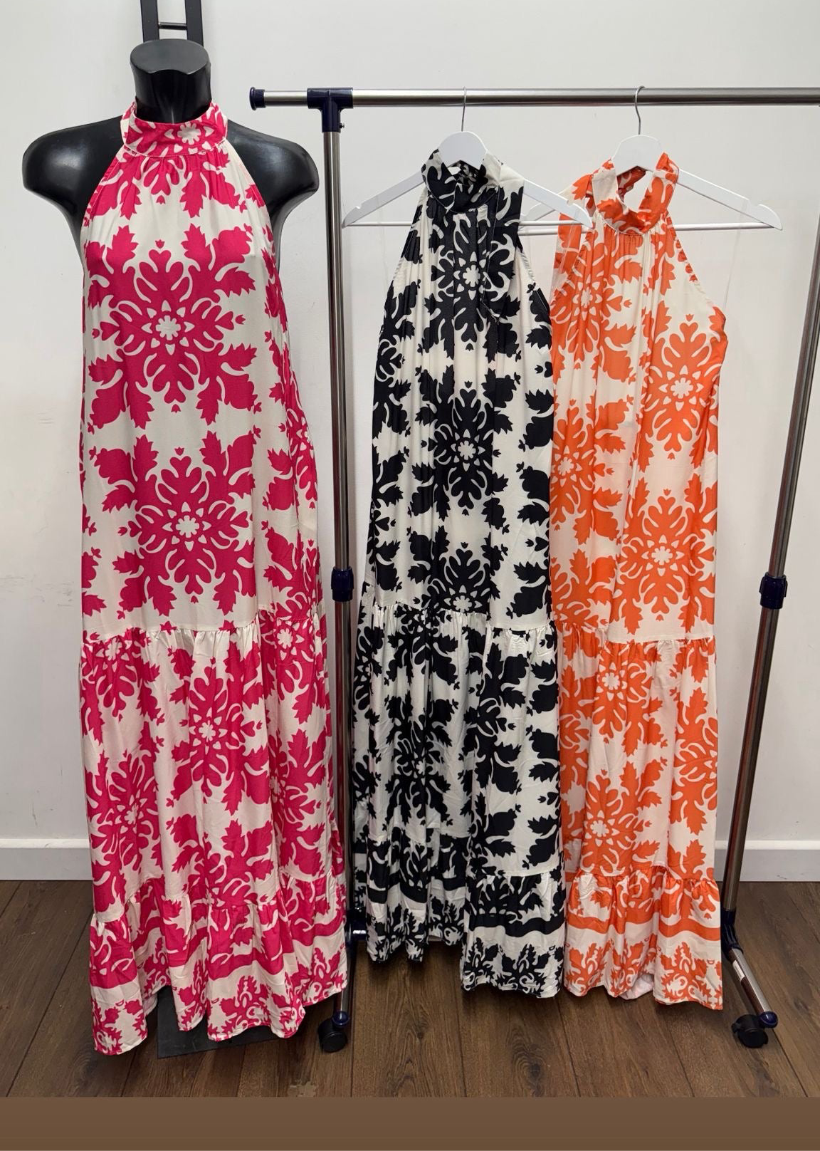 Lara Print Halter Max